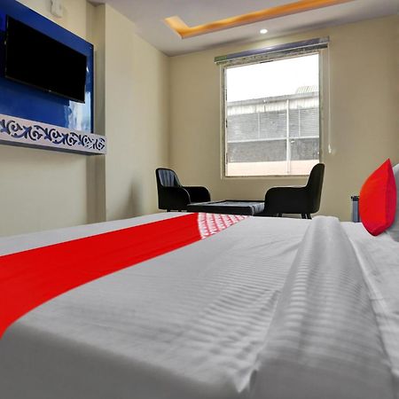 Hotel O Metro Height'S Near Nangloi Railway Metro Station Δελχί Εξωτερικό φωτογραφία