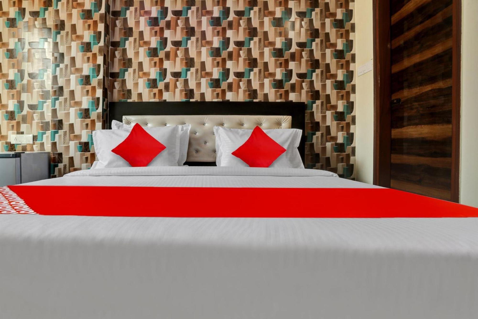 Hotel O Metro Height'S Near Nangloi Railway Metro Station Δελχί Εξωτερικό φωτογραφία