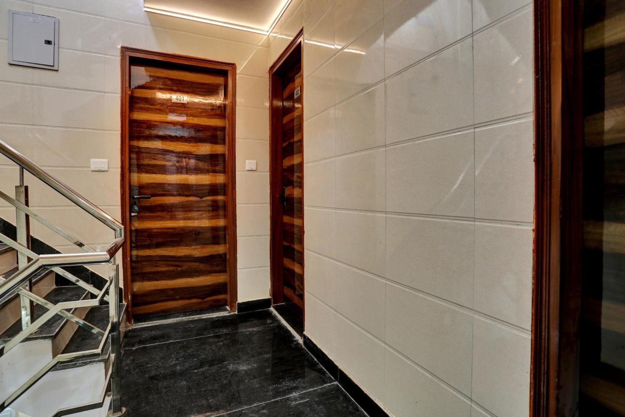 Hotel O Metro Height'S Near Nangloi Railway Metro Station Δελχί Εξωτερικό φωτογραφία