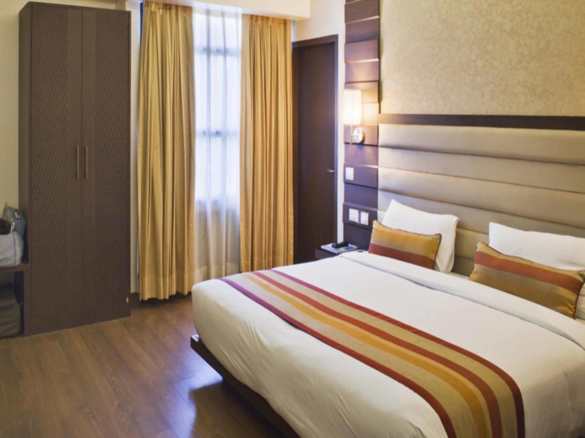 Hotel O Metro Height'S Near Nangloi Railway Metro Station Δελχί Εξωτερικό φωτογραφία