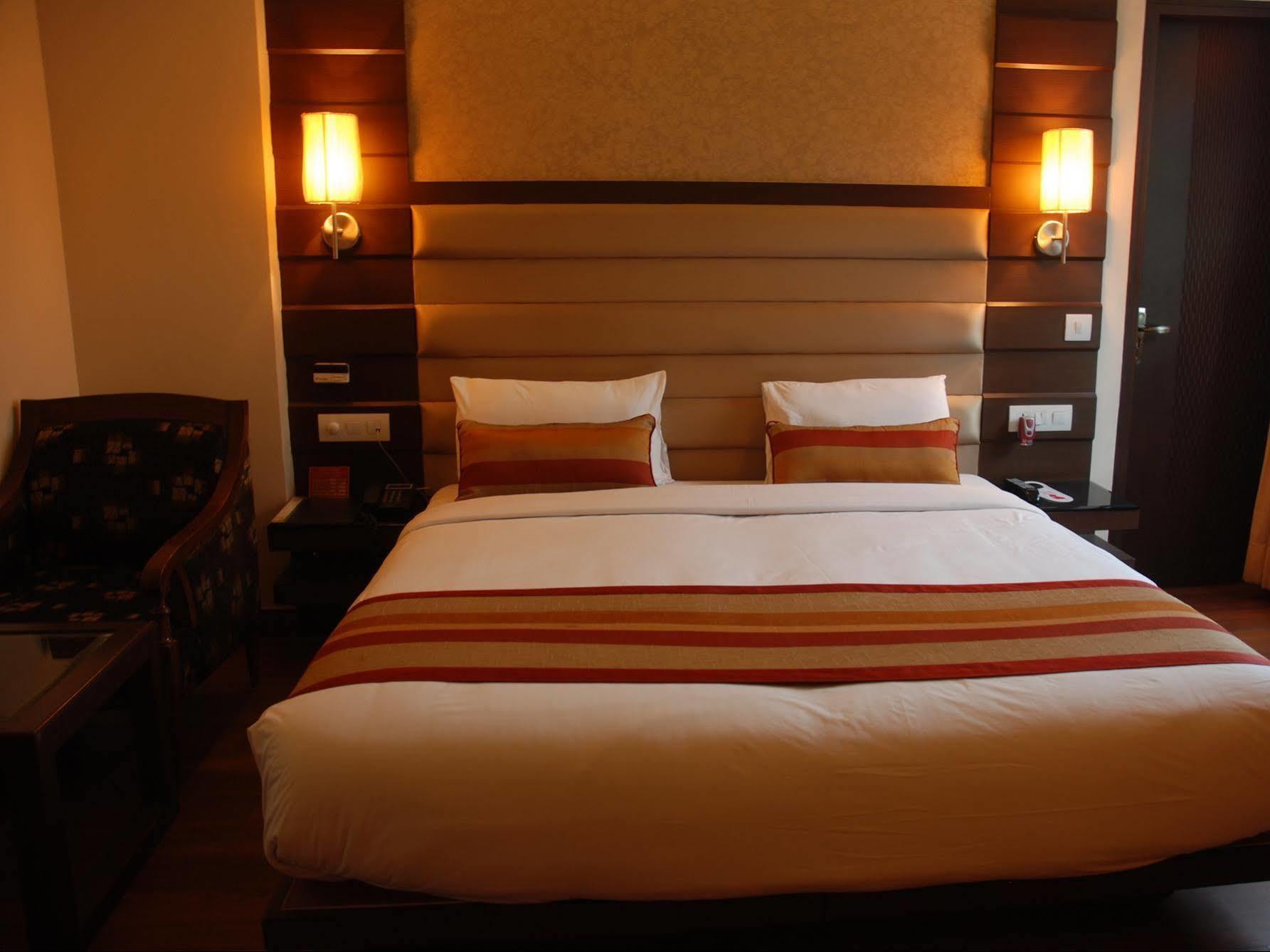 Hotel O Metro Height'S Near Nangloi Railway Metro Station Δελχί Εξωτερικό φωτογραφία